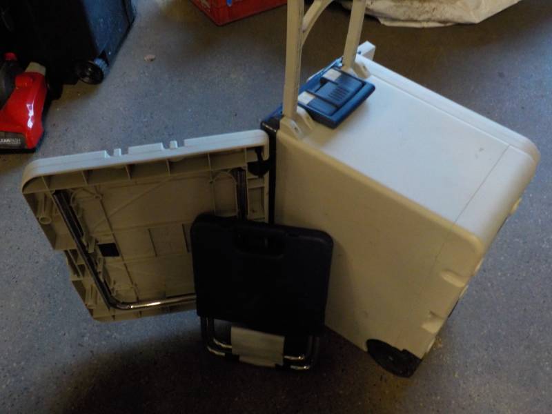 lot 168 image: Cooler with Side Table...
