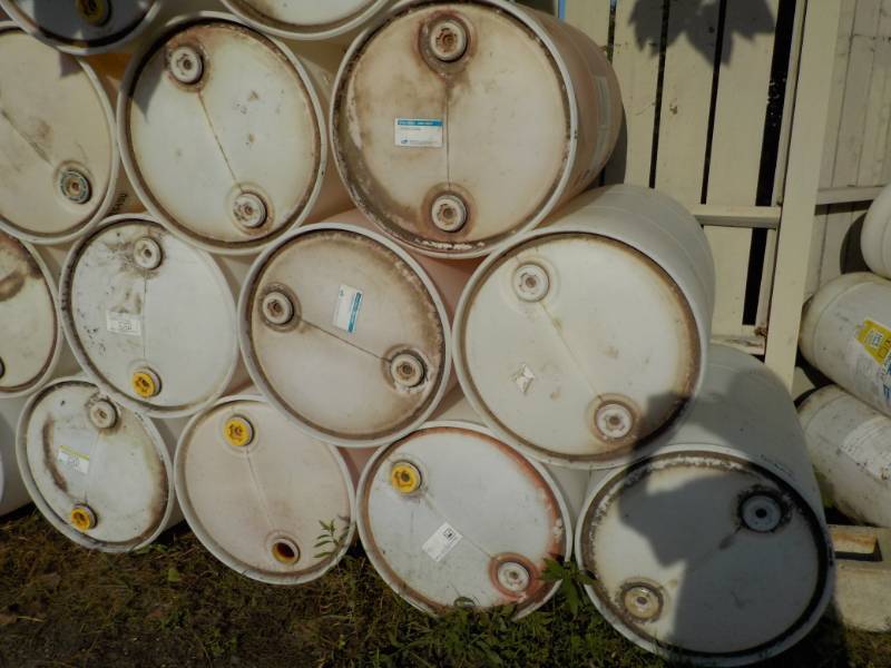 lot 197 image: 11- 55 Gallon Barrels...