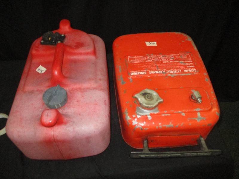 2 boat motor gas tanks