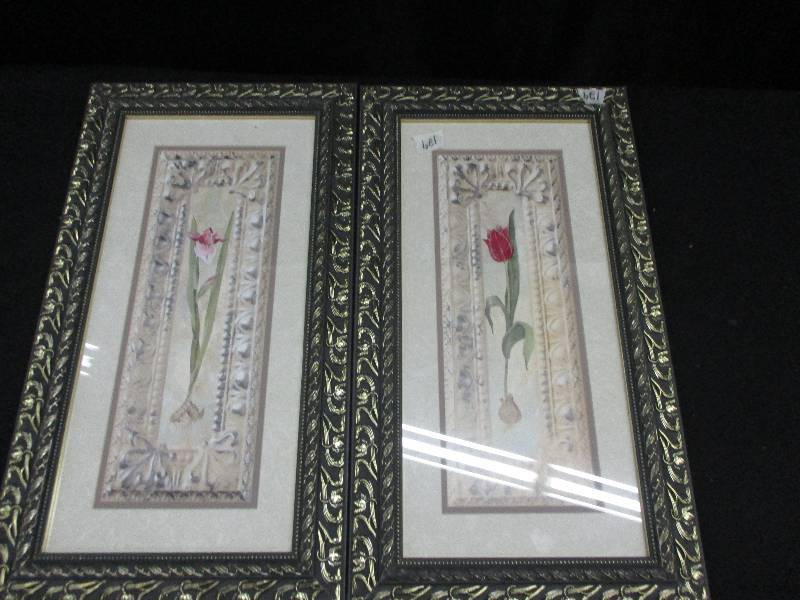 2 pictures in frames