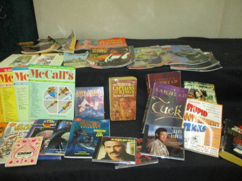 books look at photos and description