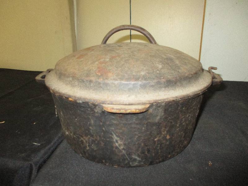 cast iron kettle