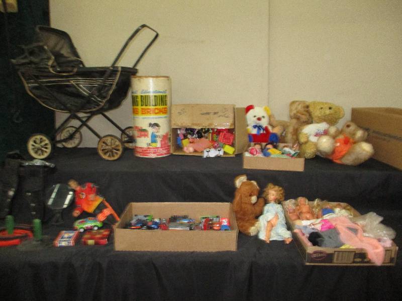 building blocks, barbies, toys, guns, buggy, look at photos
