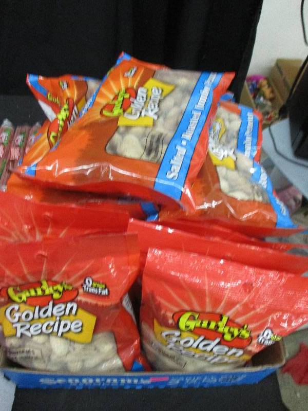 15 bags of peanuts good for squirels