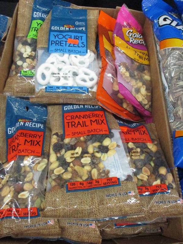 16 packs traioland peanuts