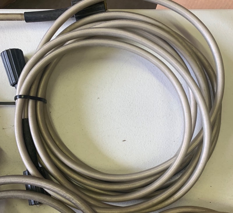 lot 46 image: Lot of 5- pressure washer hoses- salvage