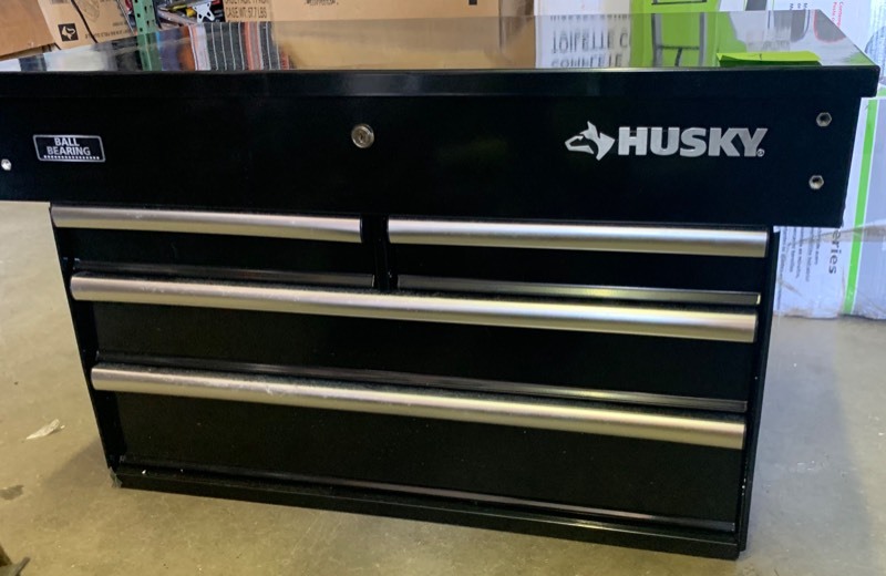 lot 1 image: Husky Locking, Rolling Tool Box- Black  HOUC3304B11 missing leg please review the photos