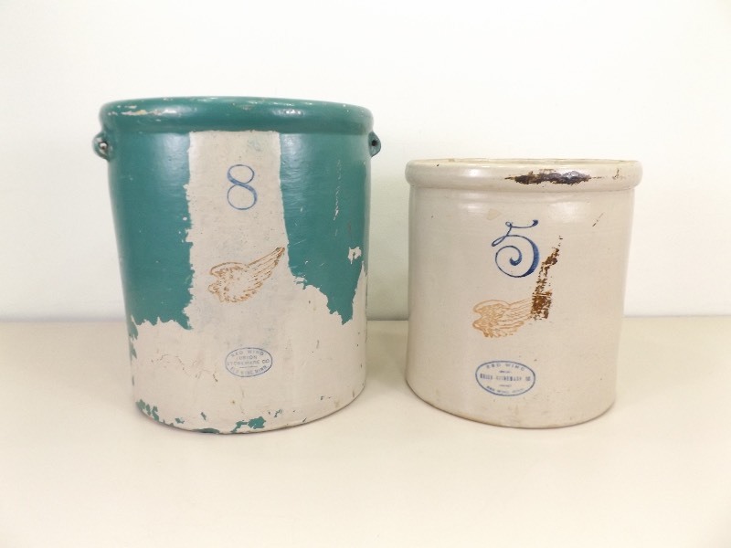 lot 5 image: #8 and #5 Redwing Crocks