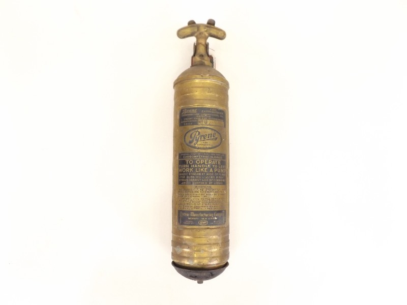 lot 18 image: Antique Brass Pyrene Fire Extinguisher