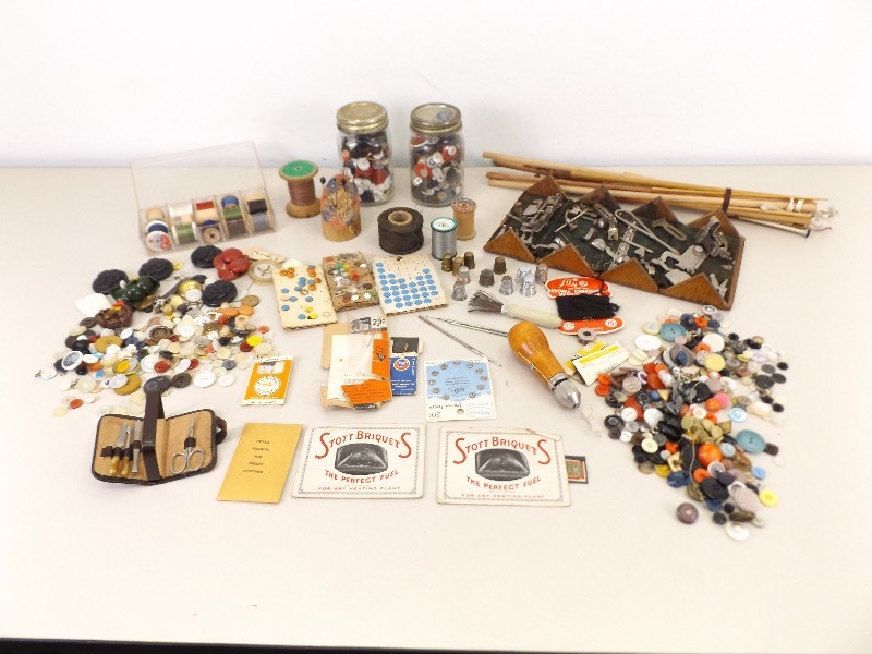 lot 33 image: Lot of Vintage Sewing, Buttons, etc.