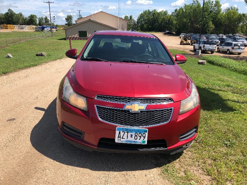2011 Chevy Cruze LT No Reserve