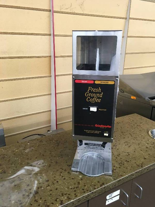 lot 557 image: Grindmaster 250 Coffee Grinder