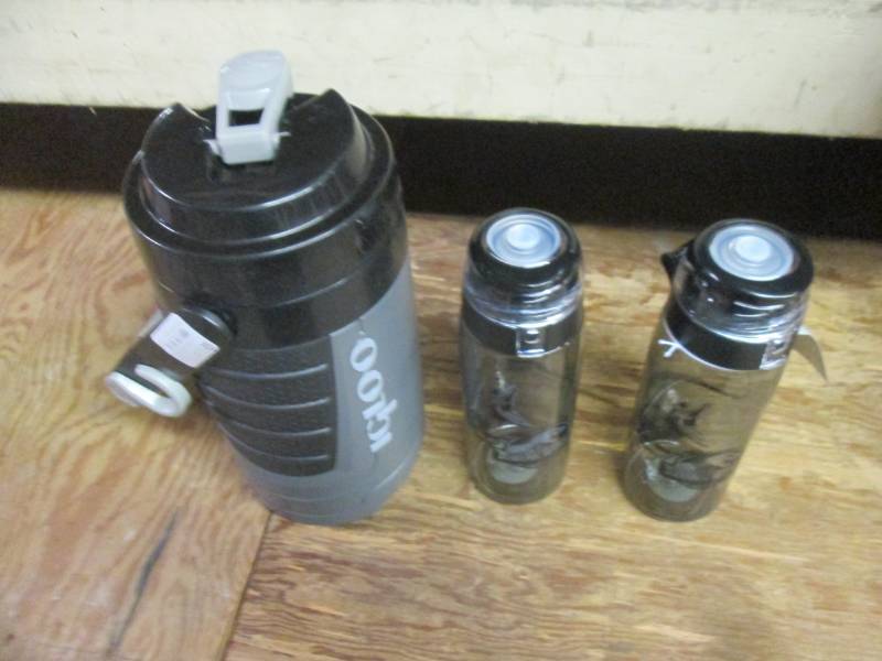 lot of 3 water bottles see picture...