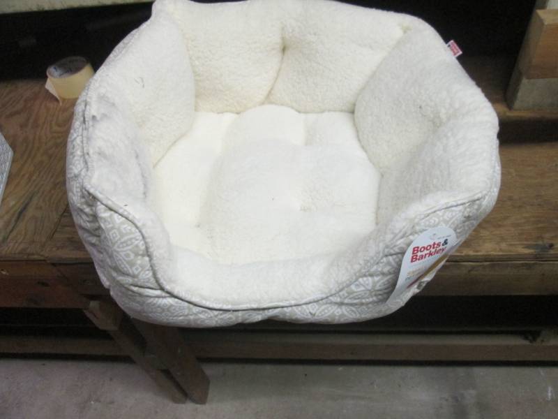 boots and Barkley small pet bed...