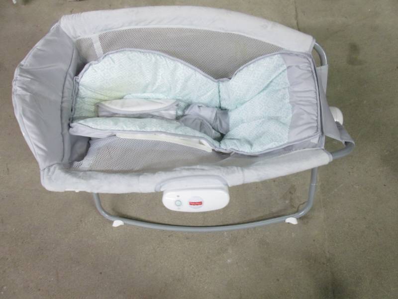 manual baby rocker used...