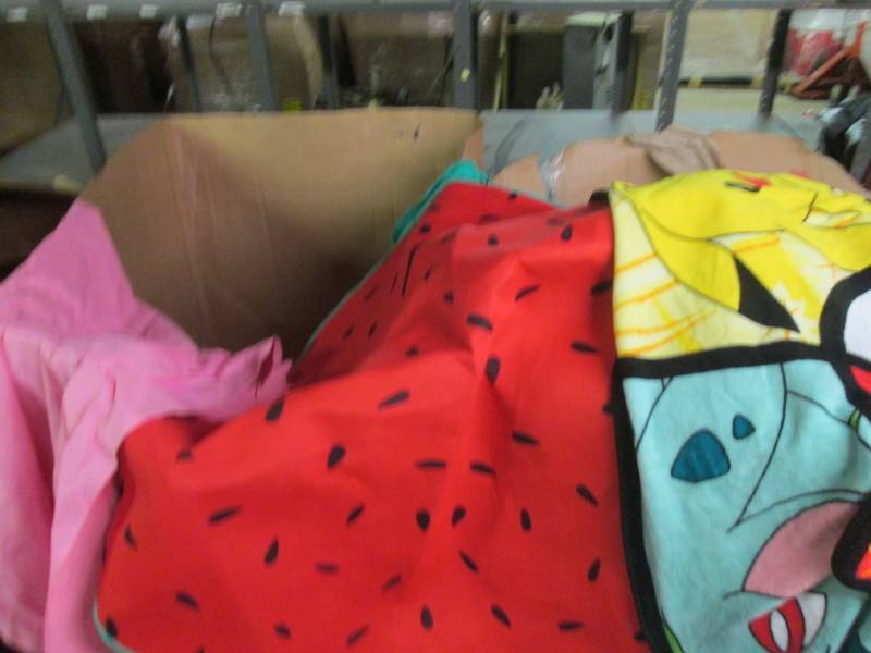 watermelon outdoor blanket, pink ou...