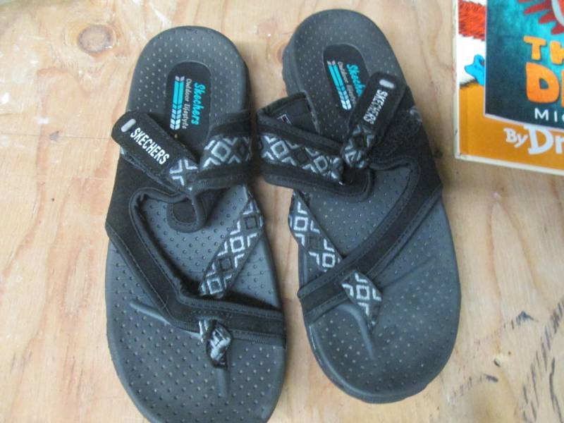sketchers outdoor shoes women size ...