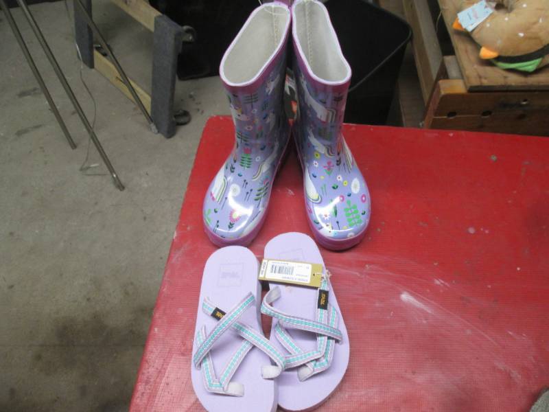 Girls size 12 boots and slippers ...