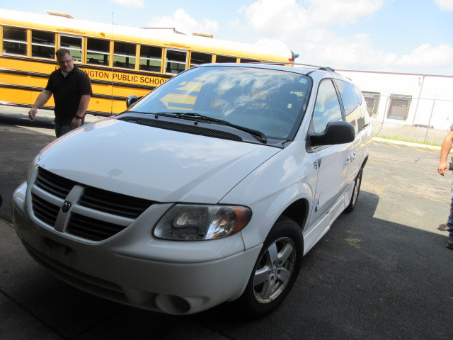 DODGE GRAND CARAVAN WITH HANDICAP ADAPTATIONS