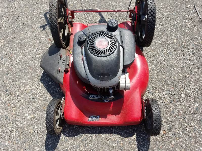 lot 5 image: Murray 22 Push Mower