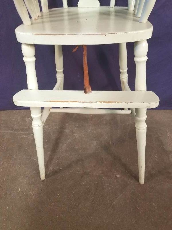 lot 31 image: Antique Highchair