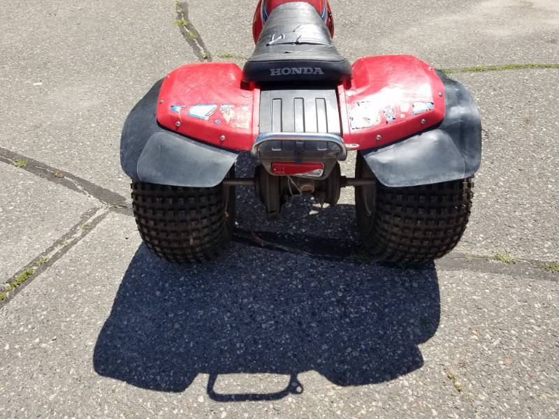 lot 1 image: 1983 Honda ATC200 3-Wheeler