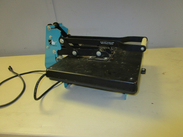 lot 302 image: AIR WAVES HEAT PRESS