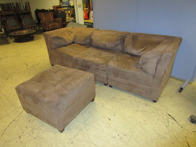 lot 328 image: SECTIONAL SOFA WITH OTTOMAN