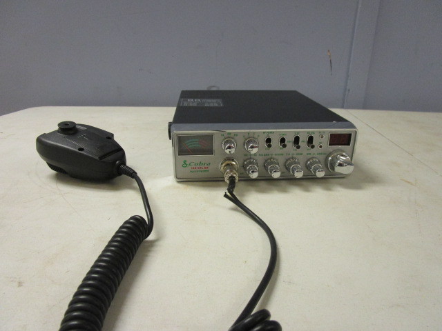 lot 349 image: COBRA CB RADIO