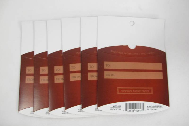 lot 111 image: 6 Pack of Prank Gift Card Holders - Awkward Family Photos - Happy Holidays