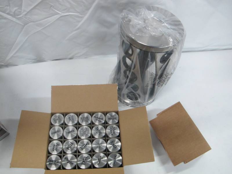 lot 15 image: Kamenstein 20 Jar Revolving Spice Rack