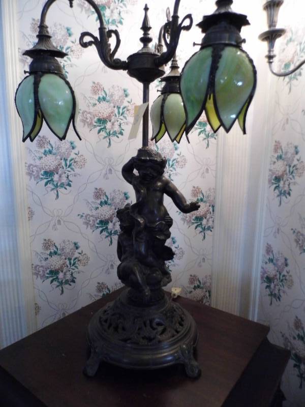 Cherub Lamp w 3 Tulip Stained Glass Shades