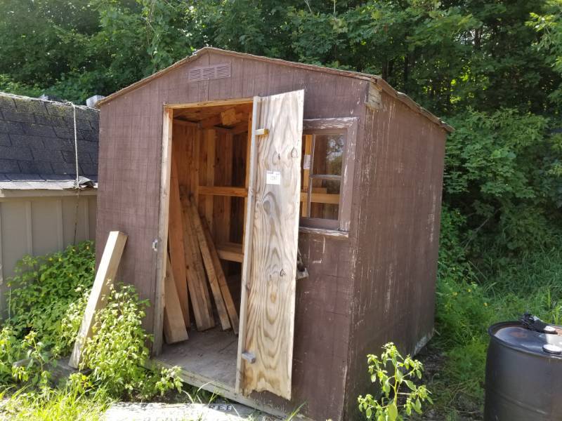 lot 1207 image: Utility Shed