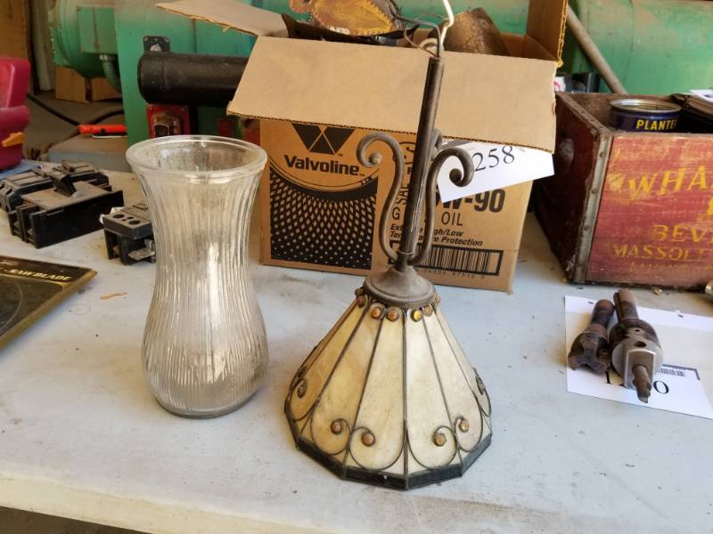 lot 1253 image: Chandelier Light Fixture, Glass Table Vase