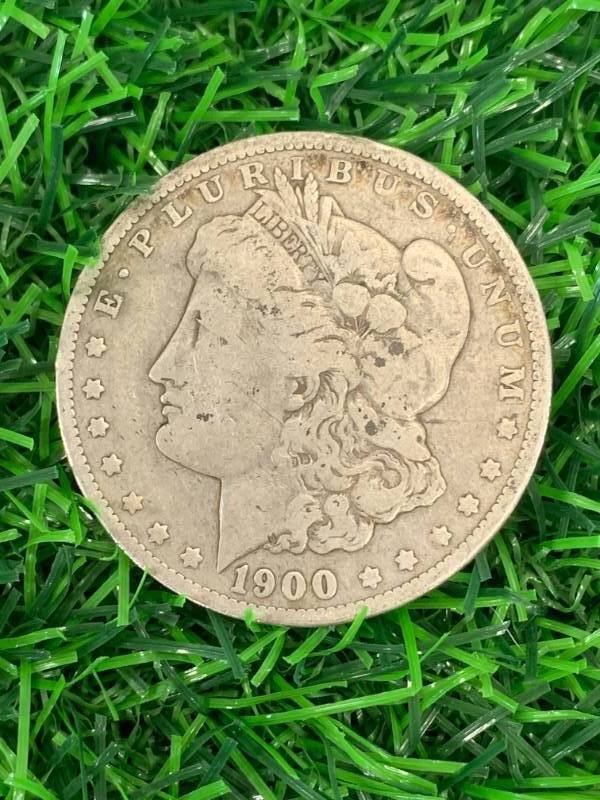 lot 14 image: 1900 Morgan Silver Dollar