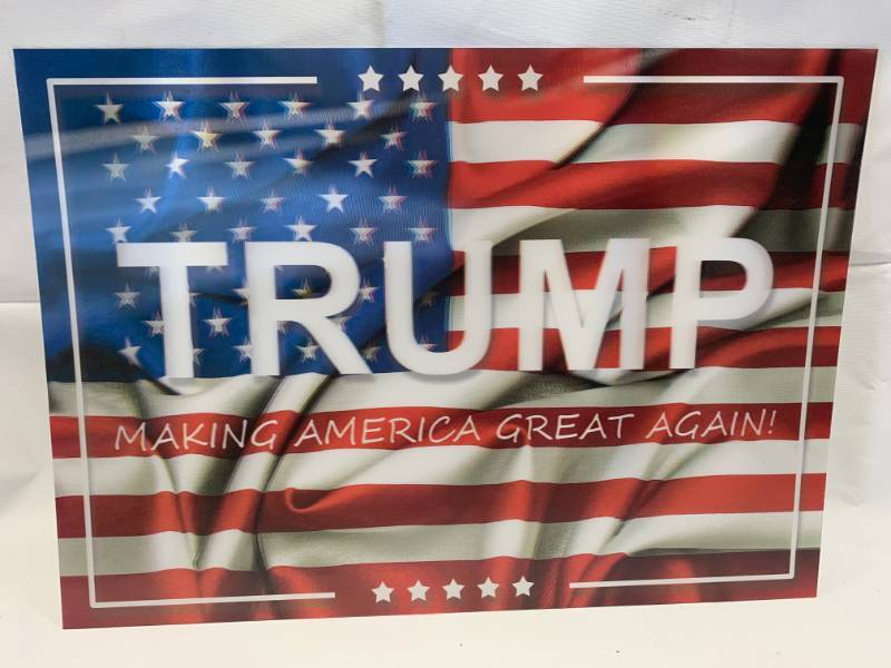lot 30 image: Donald Trump 10 x 13 3D Make America Great Again Sign New