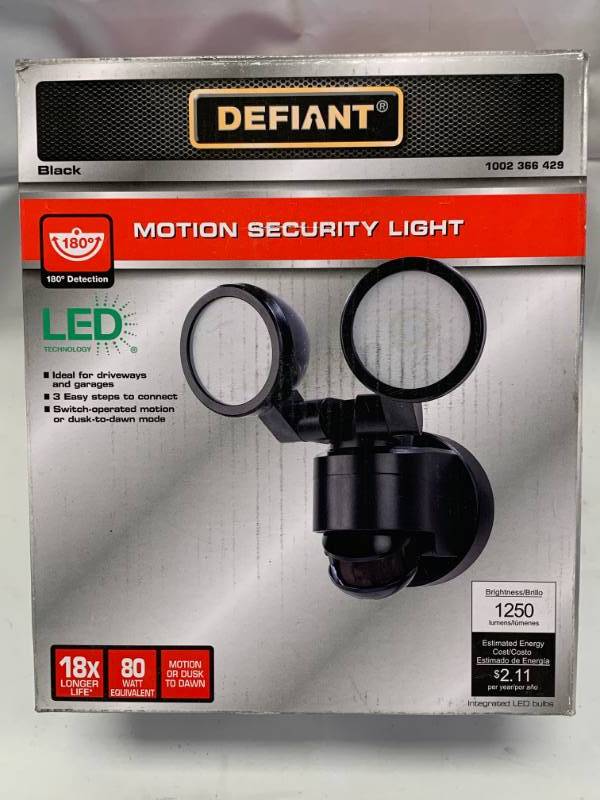 lot 36 image: Defiant Motion Security Light