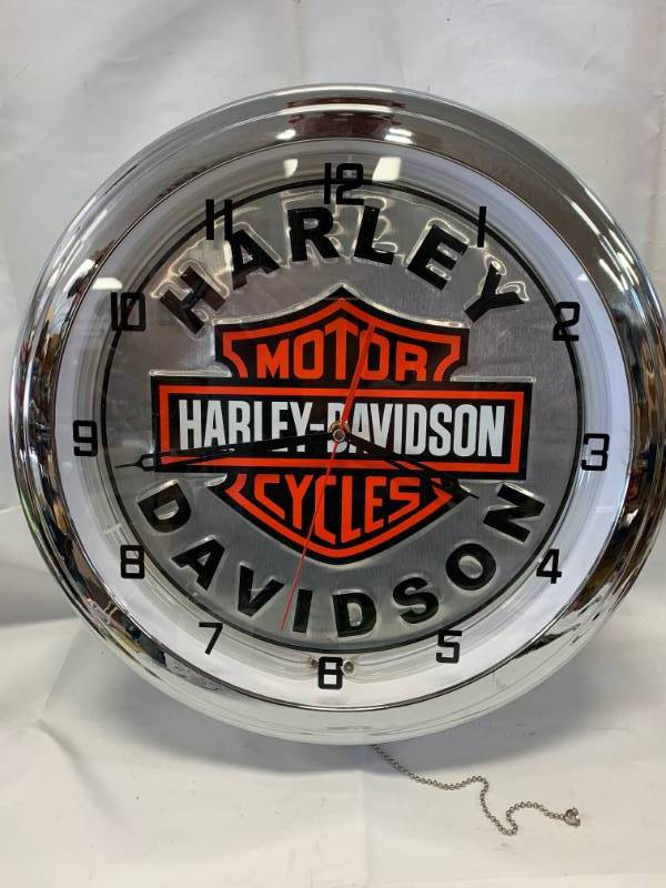 lot 51 image: New $289 Harley Davidson Neon Light 15