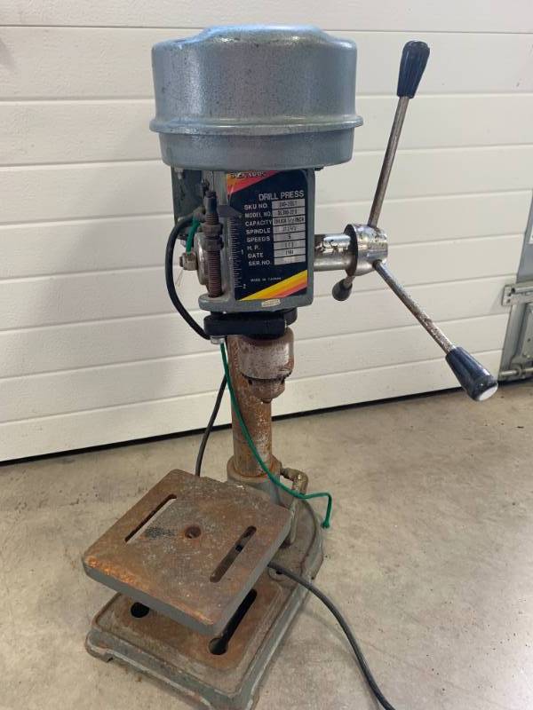lot 62 image: 13 Horse Power Drill Press