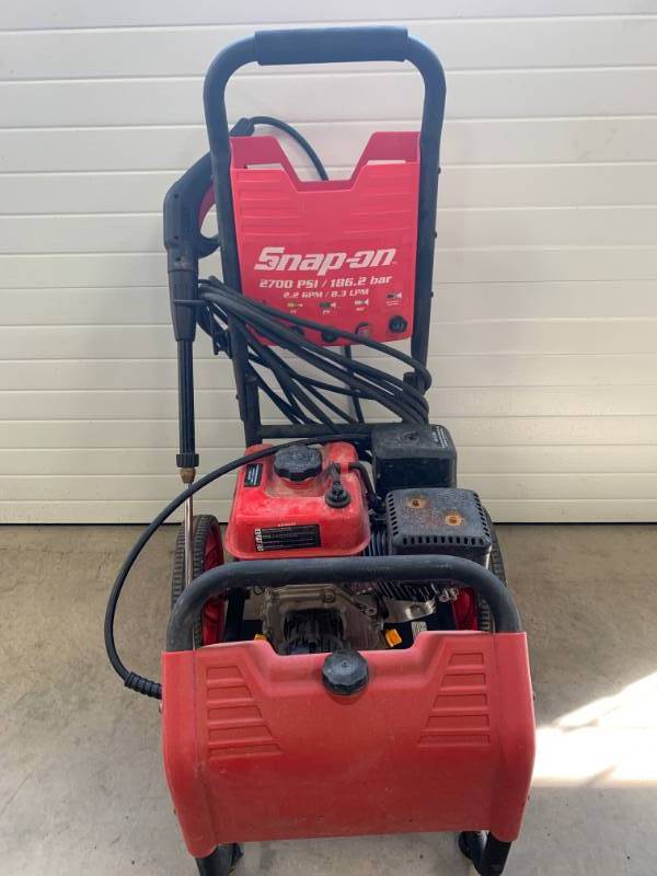 lot 68 image: Snap-On 2700 PSI Pressure Washer