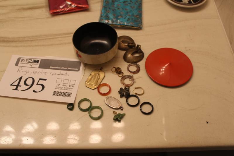 lot 495 image: Womens Earrings, Rings, Pendants