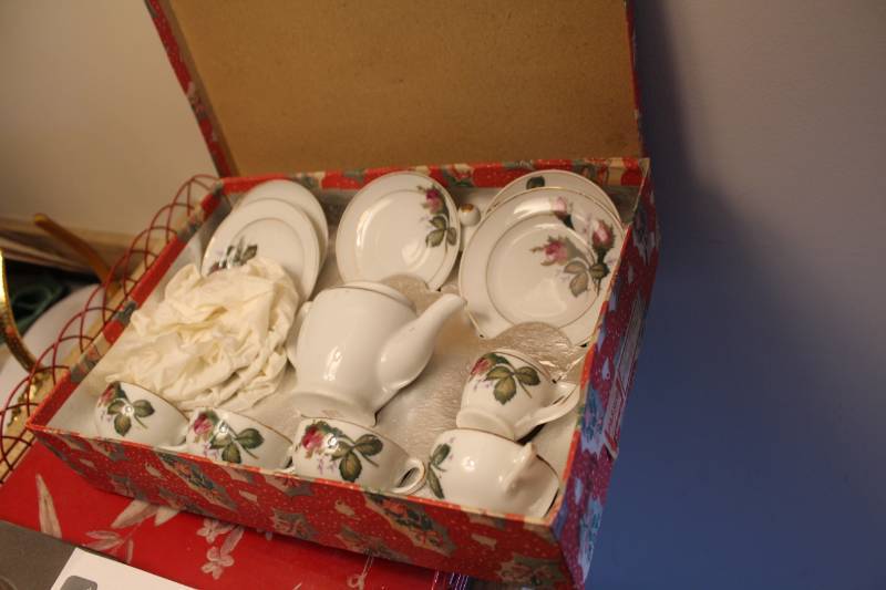 lot 502 image: Little Dutchess Real China Party Set - Pitcher, CoffeeTea Cups, Saucers, Creamer
