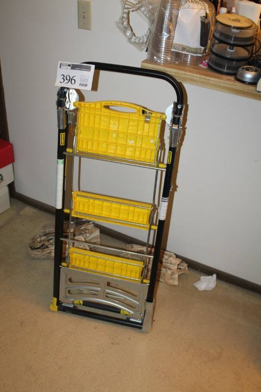 lot 396 image: Total Trolley 4-wheel Hand Truck3-Step Step Stool Folding