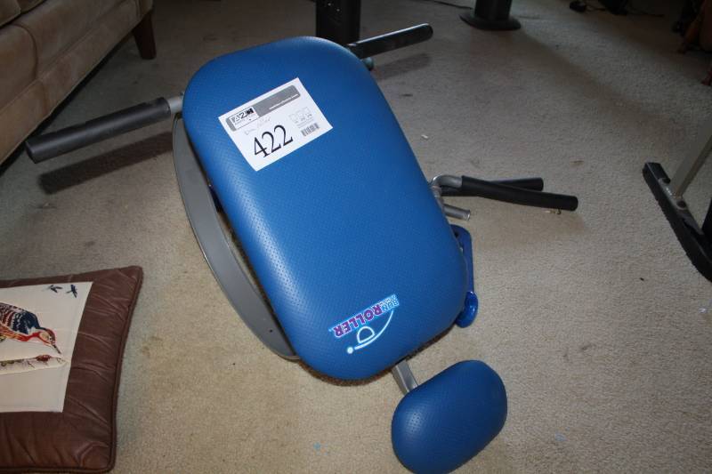 lot 422 image: Bun & Thigh Roller Exercise Machine