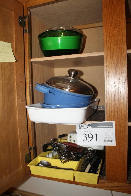 lot 391 image: Bakeware, Baking Utensils, Hamilton Beach Super Mixerette