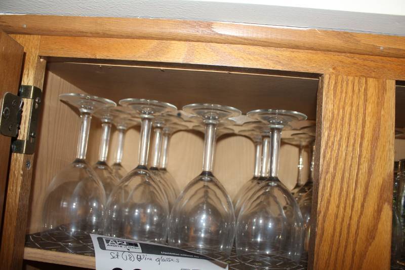 lot 388 image: Lot of (18) Clear Glass Wine Glasses