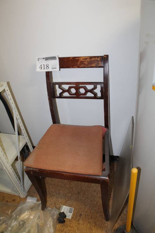lot 418 image: Lot of (2) Wood Dining Chairs