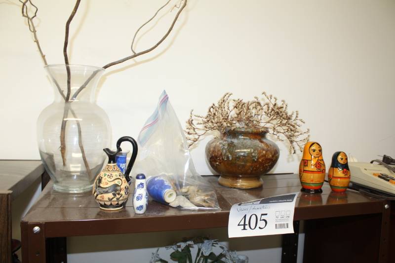 lot 405 image: Ceramic Vase, Glass Vase, Pitcher, Table Dcor
