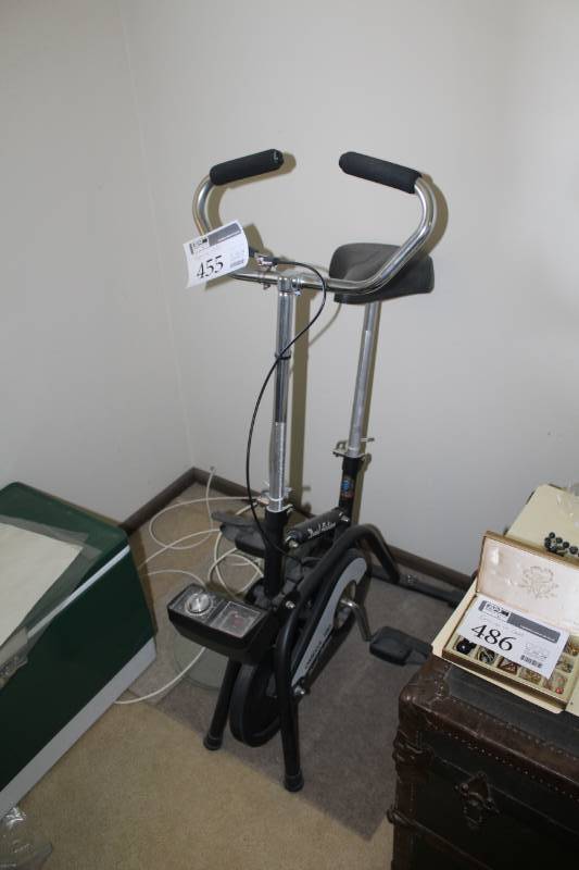 lot 455 image: Omega 190 Dual Action Exercise Bike