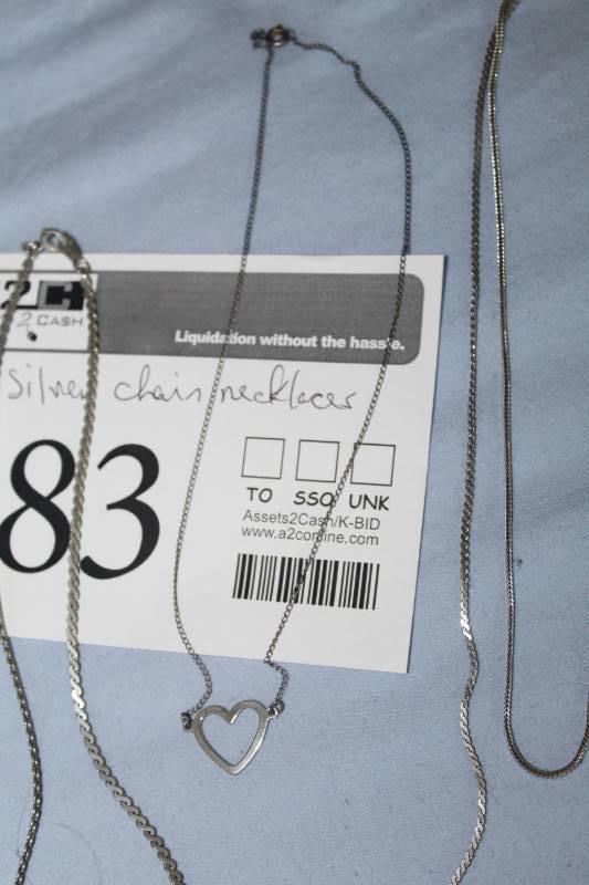 lot 483 image: Lot of (5) Womens Silver Chains